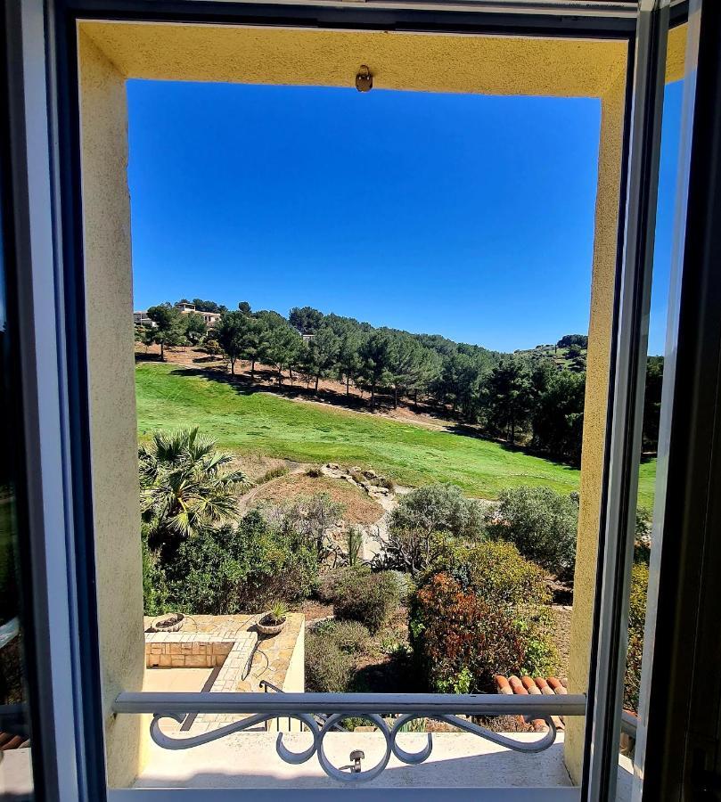 Villa Dans Cadre D'Exception - Golf, Piscine Et Tennis Prive Saint-Cyr-sur-Mer Εξωτερικό φωτογραφία