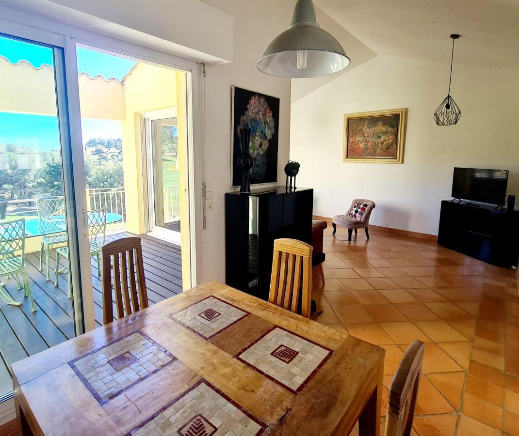 Villa Dans Cadre D'Exception - Golf, Piscine Et Tennis Prive Saint-Cyr-sur-Mer Εξωτερικό φωτογραφία